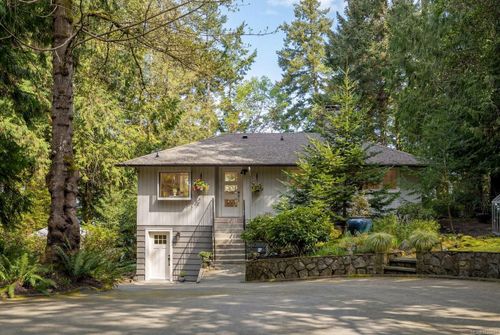 2320 Dolphin Rd, North Saanich, BC, V8L5V2 | Card Image