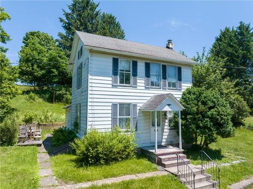 2530 5th St, BATH, PA, 18014-9285 | Card Image