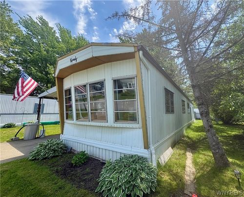 26 Quarry Hill Est, Akron, NY, 14001-9760 | Card Image