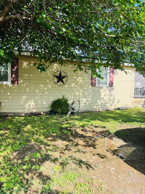 114 Nogales Cir, Junction, TX, 76849-3041 | Card Image