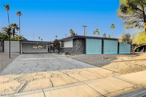 1558 Aztec Way, Las Vegas, NV, 89169-3167 | Card Image