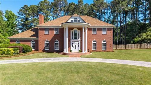 130 Victoria Dr, Fayetteville, GA, 30214-1163 | Card Image