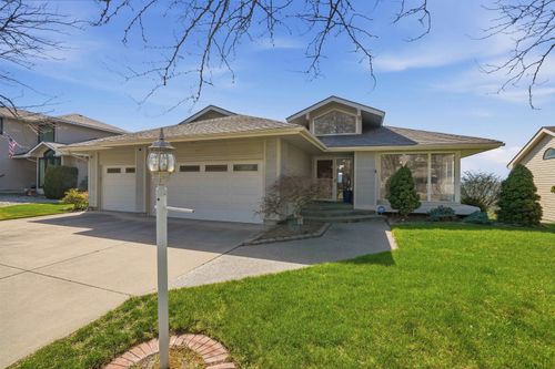 6407 N Park View Ln, Spokane, WA, 99205-7726 | Card Image