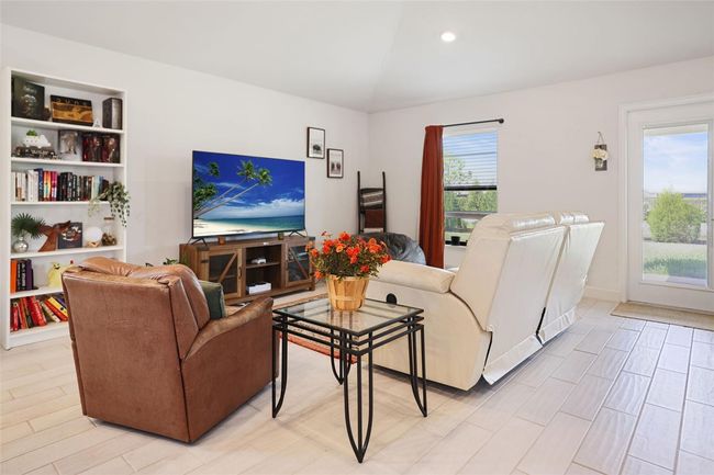 6127 164 Th Ave E, House other with 3 bedrooms, 2 bathrooms and null parking in Parrish FL | Image 5