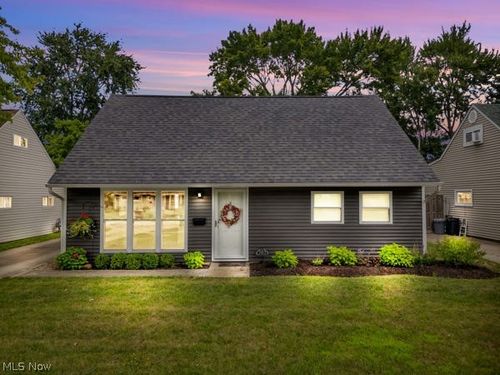 202 Fairpark Dr, Berea, OH, 44017-2405 | Card Image
