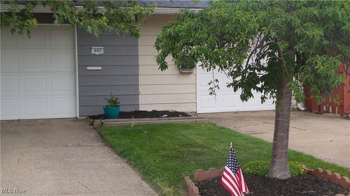 458 Sprague Rd, Berea, OH, 44017-2644 | Card Image