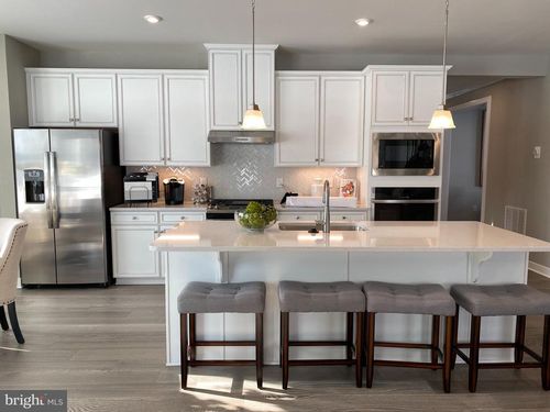 143 Hood Farm Dr, WEST GROVE, PA, 19390-2114 | Card Image