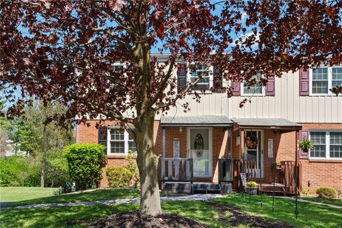 585 Pine Line Dr, Mccandless, PA, 15237 | Card Image