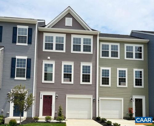 116 Oakshire Ct, WAYNESBORO, VA, 22980-1867 | Card Image