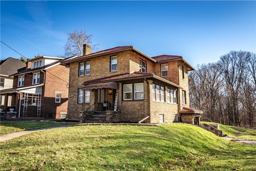 1502 Delaware Ave, New Castle, PA, 16105-2674 | Card Image