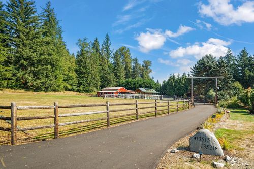13515 259th Ave Se, Monroe, WA, 98272-9698 | Card Image