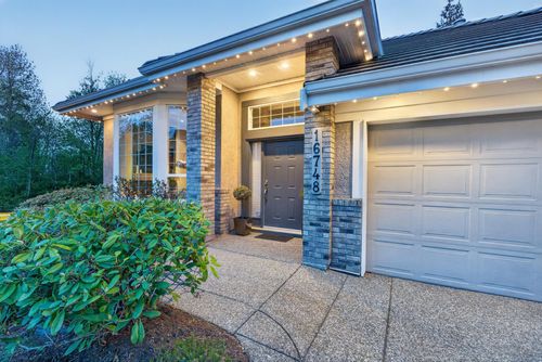 16748 109th Avenue, Surrey, BC, V4N5H6 | Card Image
