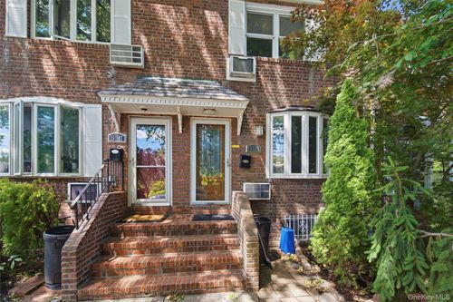 157-49 9th Ave, Whitestone, NY, 11357-1317 | Card Image