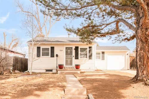 1164 Roslyn St, Denver, CO, 80220-3163 | Card Image