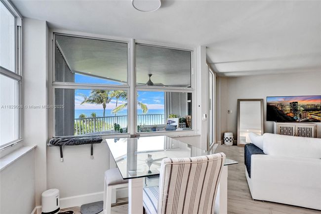 APT-403 - 1340 Ocean Blvd, Condo with 2 bedrooms, 2 bathrooms and null parking in Pompano Beach FL | Image 24