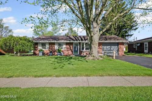 1820 Gayle Ln, Findlay, OH, 45840-4553 | Card Image