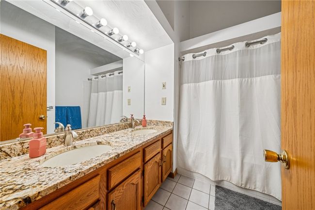 5115 Summit Dr, Condo with 2 bedrooms, 2 bathrooms and 2 parking in Somerset PA | Image 16