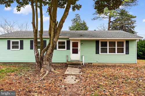 24751 Nichols St, SEAFORD, DE, 19973-7310 | Card Image