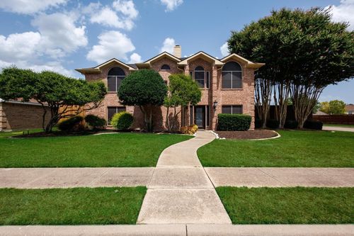 6902 Wilhelmina Dr, Sachse, TX, 75048-2121 | Card Image