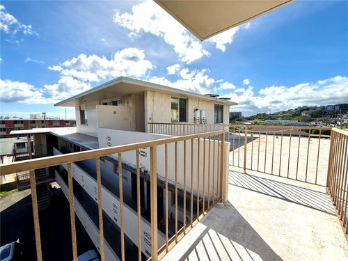 ph-629 N Kuakini St, Honolulu, HI, 96817-2264 | Card Image