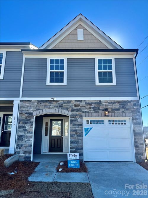 7721 Ethora Way, Charlotte, NC, 28216-5452 | Card Image