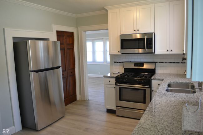 New kitchen with all the conveniences for home cooking. | Image 15