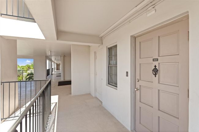 APT-403 - 3000 N Palm Aire Dr, Condo with 2 bedrooms, 2 bathrooms and null parking in Pompano Beach FL | Image 9