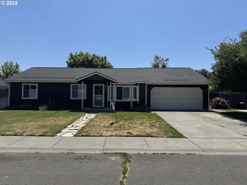 80 Ne 15th Ave, Milton-Freewater, OR, 97862-1641 | Card Image