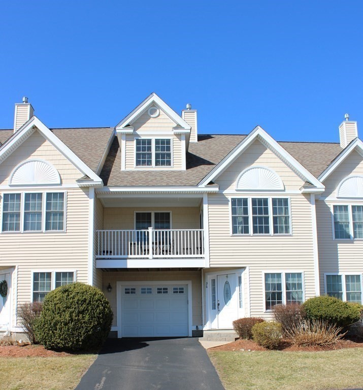 Carrington Ln, Uxbridge, MA 01569