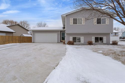 211 14th Avenue Ne, Buffalo, MN, 55313 | Card Image