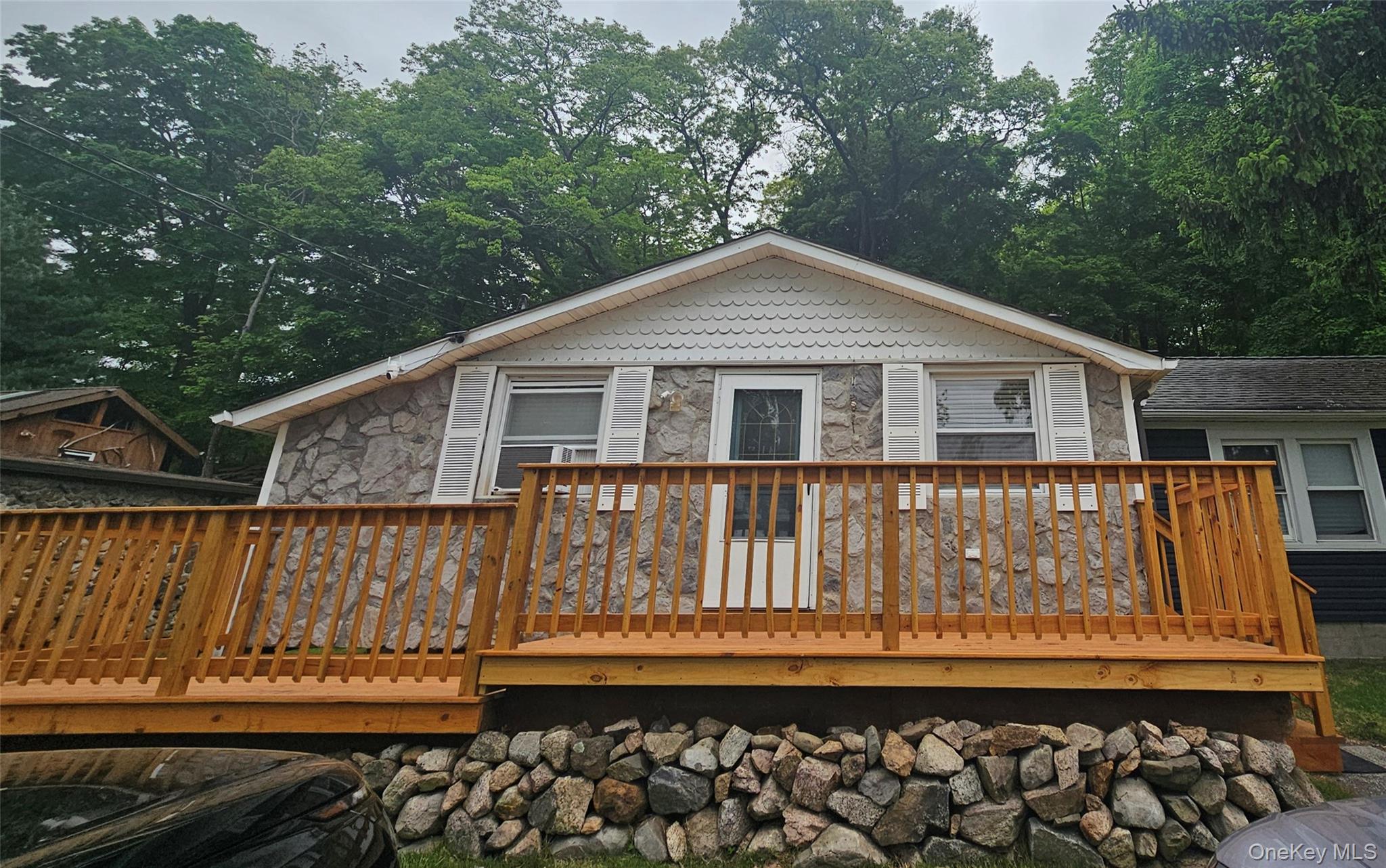 Residential Lease in Stony Point
