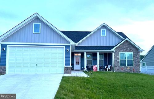 57 Cilantro Ln, BUNKER HILL, WV, 25413-4071 | Card Image