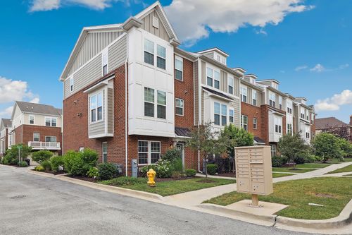 10606 Paige Cir, Orland Park, IL, 60462-1053 | Card Image