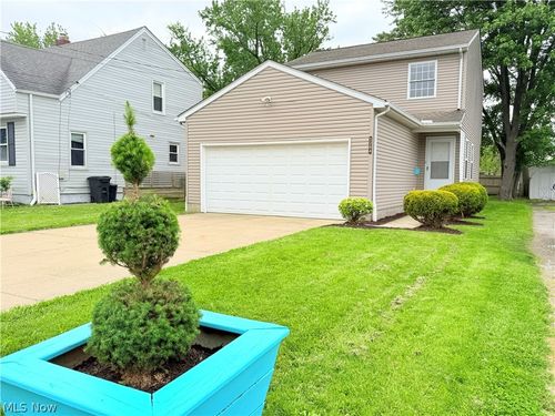 1284 E 348th St, Eastlake, OH, 44095-3023 | Card Image