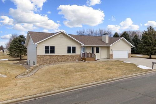 19 13th St Ne, Kasson, MN, 55944-1608 | Card Image