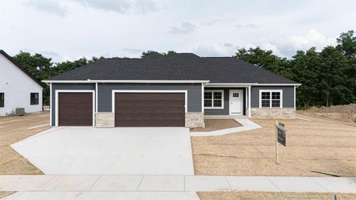 3740 N Woodbury Ln, Janesville, WI, 53545 | Card Image