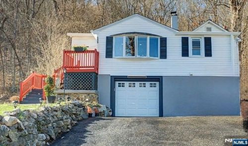 599 Berkshire Valley Rd, Wharton, NJ, 07885-1102 | Card Image