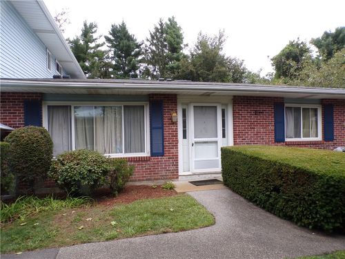 142 Edaville Ct, Warwick, RI, 02886-1704 | Card Image