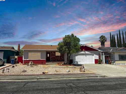 2924 Ventura Ct, Antioch, CA, 94509 | Card Image