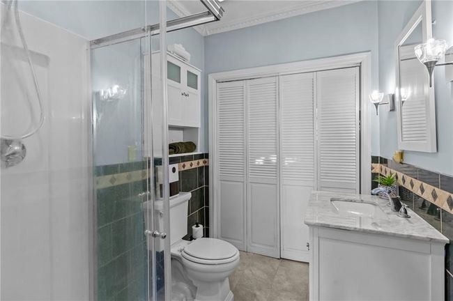 First floor bath | Image 34
