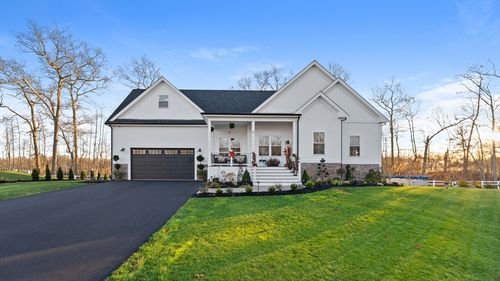 46 Magnolia Dr, Swansea, MA, 02777-4275 | Card Image