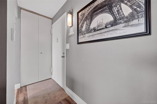 apt-6t-150 Overlook Ave, Peekskill, NY, 10566-3034 | Card Image