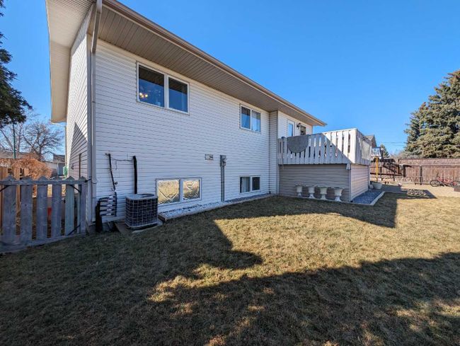 641 6 Street Se, Home with 5 bedrooms, 2 bathrooms and 6 parking in Redcliff AB | Image 45