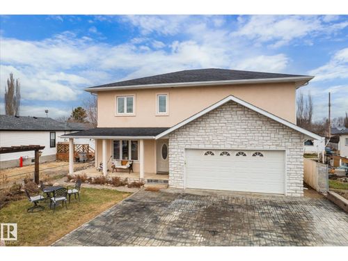 5016 44 Ave, Calmar, AB, T0C0V0 | Card Image