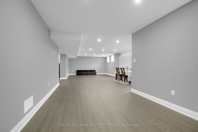 139 St Thomas Rd, House other with 6 bedrooms, 4 bathrooms and 11 parking in Vars ON | Image 36