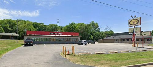 118 10th Street W, Milan, IL, 61264 | Card Image
