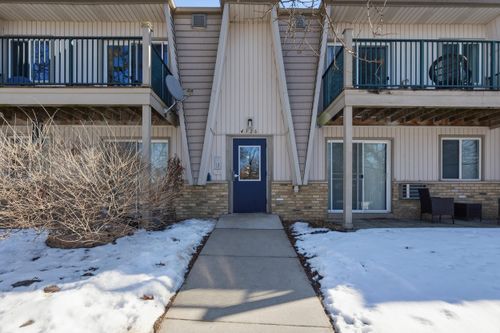 apt-204-4326 Melody Ln, Madison, WI, 53704-2871 | Card Image