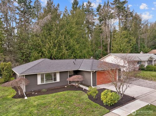 10009 161st Ave Ne, Redmond, WA, 98052-3026 | Card Image