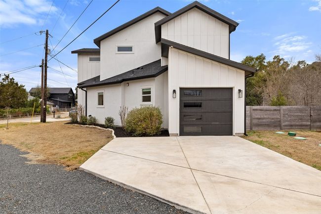 18200 Fair Ln, House other with 3 bedrooms, 3 bathrooms and 2 parking in Jonestown TX | Image 4