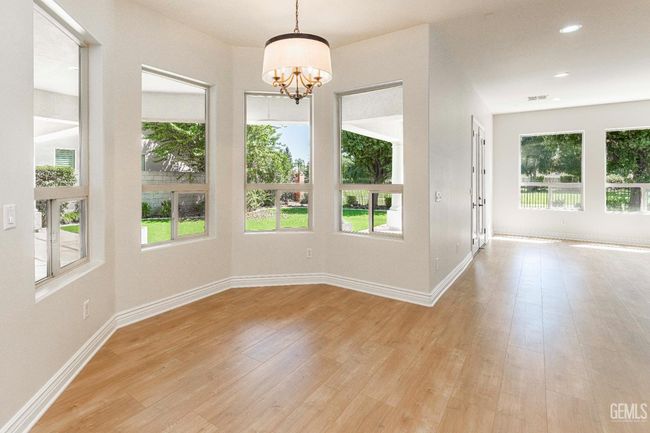 2416 Edingal Dr, House other with 4 bedrooms, 3 bathrooms and null parking in Bakersfield CA | Image 11